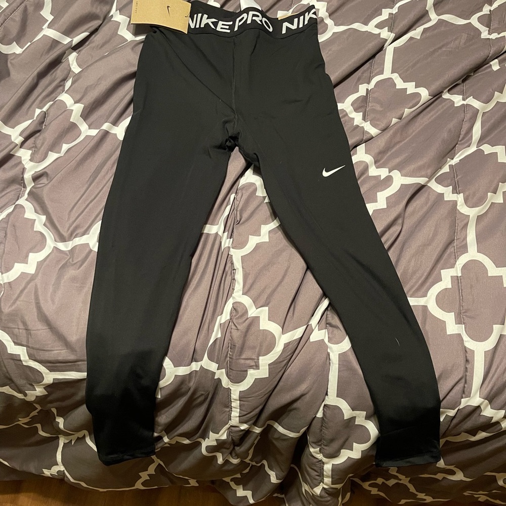 COPY - NIKE PRO LEGGINGS